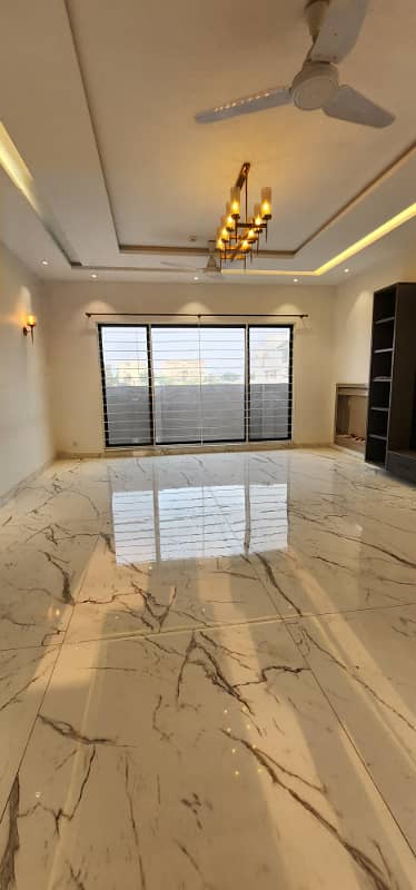 1 Kanal Upper Portion For Rent in DHA Phase 8 - Separate Entrance
