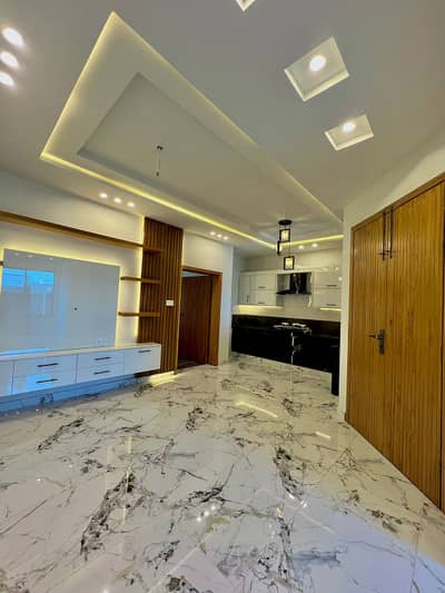 5 marla house in Eden valley canal road Faisalabad