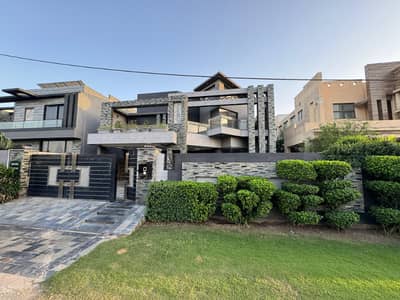 5 Beds 1 Kanal Good Location House For Sale In Eden City DHA Phase 8 Airport Road Lahore.