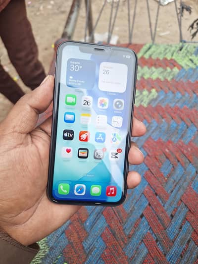 iphone 11 64Gb jv only mobile water pack