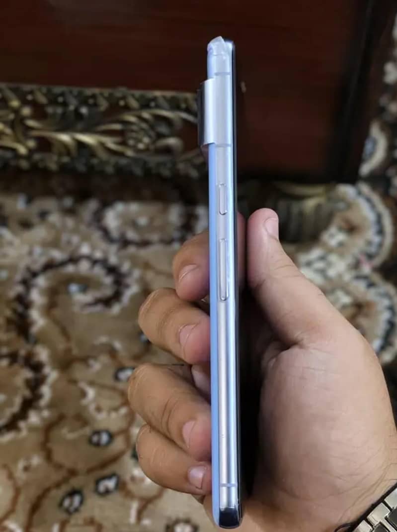 Google pixel 8 pro 2