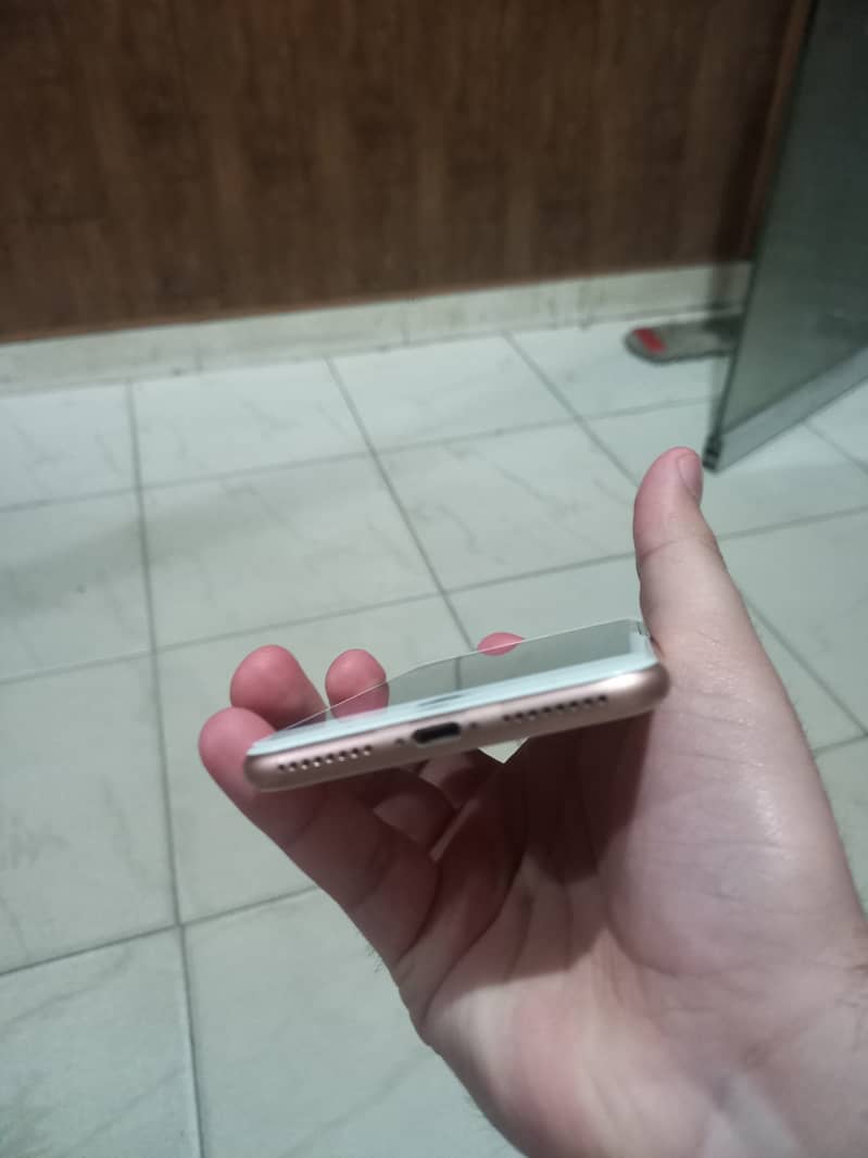 IPhone 8 Plus 0