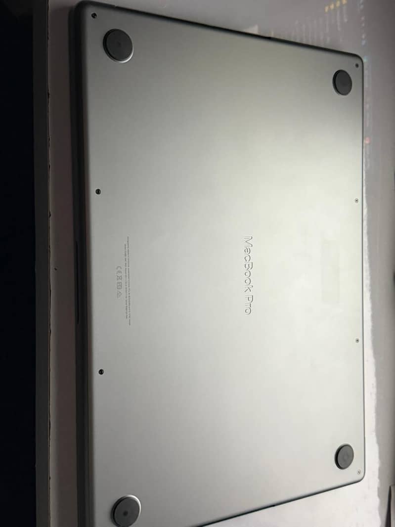 mac book pro scratchless 4