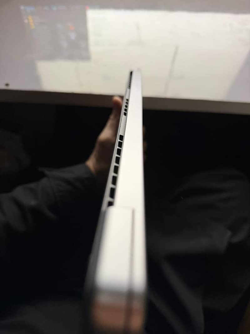 mac book pro scratchless 8