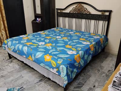 iron rod bed with mattress