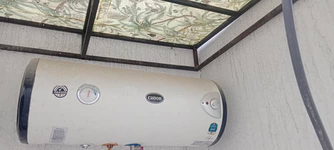 دو سالہ استعمال شدہ گیزر برائے فروخت