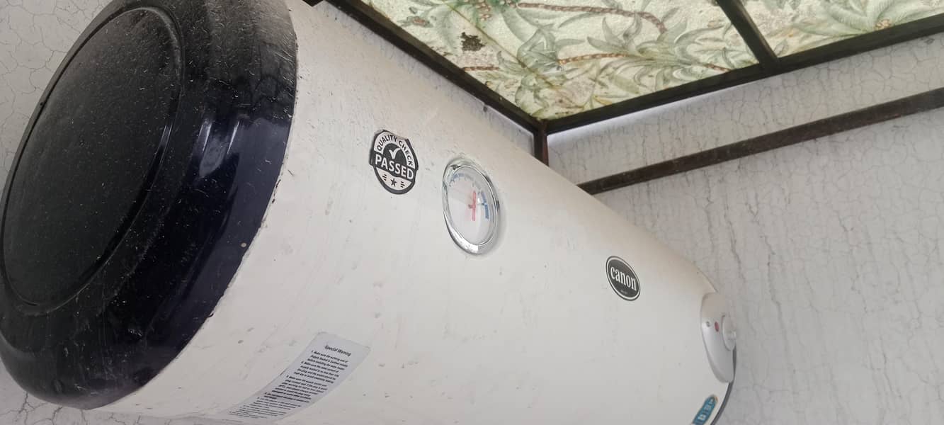 دو سالہ استعمال شدہ گیزر برائے فروخت 1