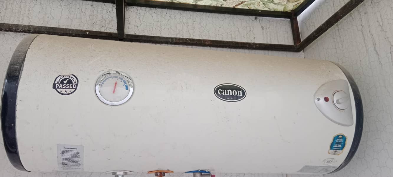 دو سالہ استعمال شدہ گیزر برائے فروخت 3