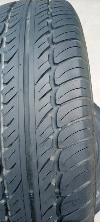 4 Tyre good condition Tyre  15 nr