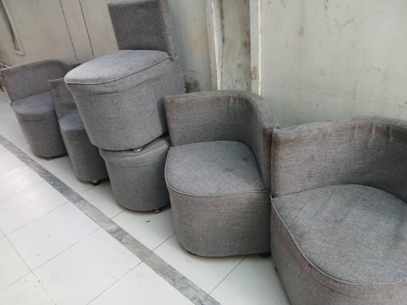 USED DINING TABLE, 1