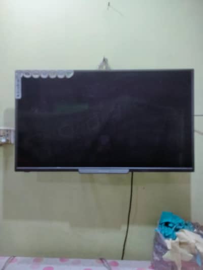 39 inches led tv for sale in well condition