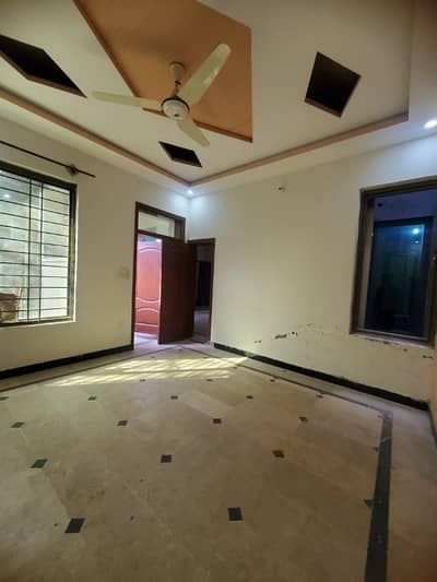 7.5 Marla double semi commercial building in range road near Hakeem plaza