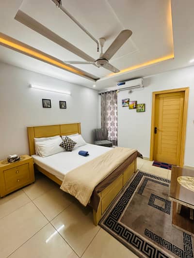 One bedroom apartments per day weekly short stay for rent