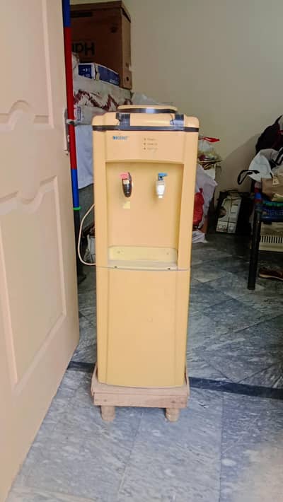 Water Dispencer urgent sale