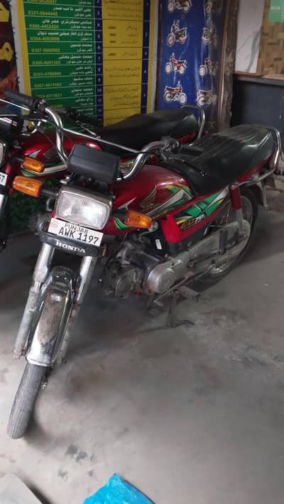 HONDA CD 70 2022 MODEL