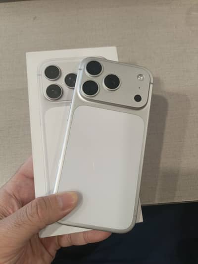 17 Pro Factory Unlock - 256GB