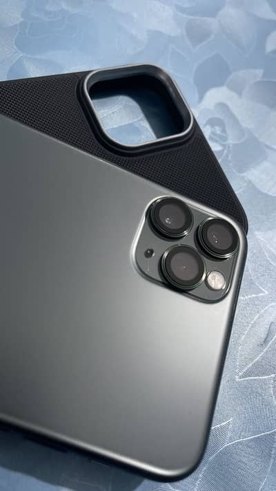 Iphone 11 pro Max dual PTA approved 64 GB battery service