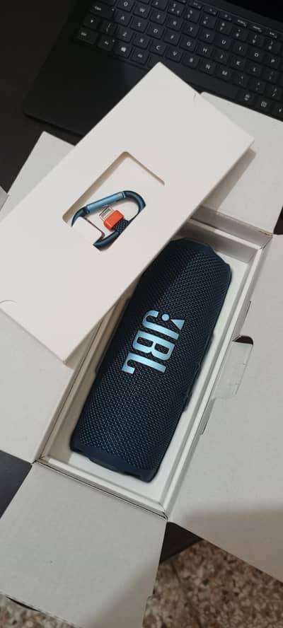 JBL Flip 7 – Almost New – Box Pack – Excellent Sound