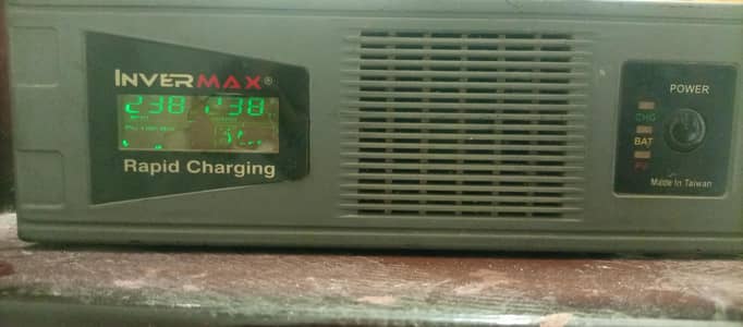Inver max 850 watt ups  with Soler charging
