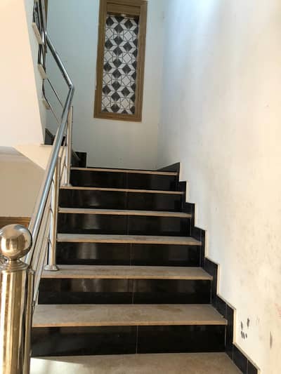 10 Marla Upper Portion available for Rent