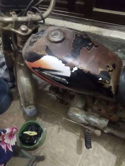 urgent sale pak hero bike h biometric ni h