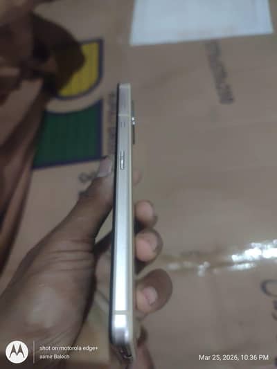 billkul okay hai non pta  4+64 rabta wattsap pe