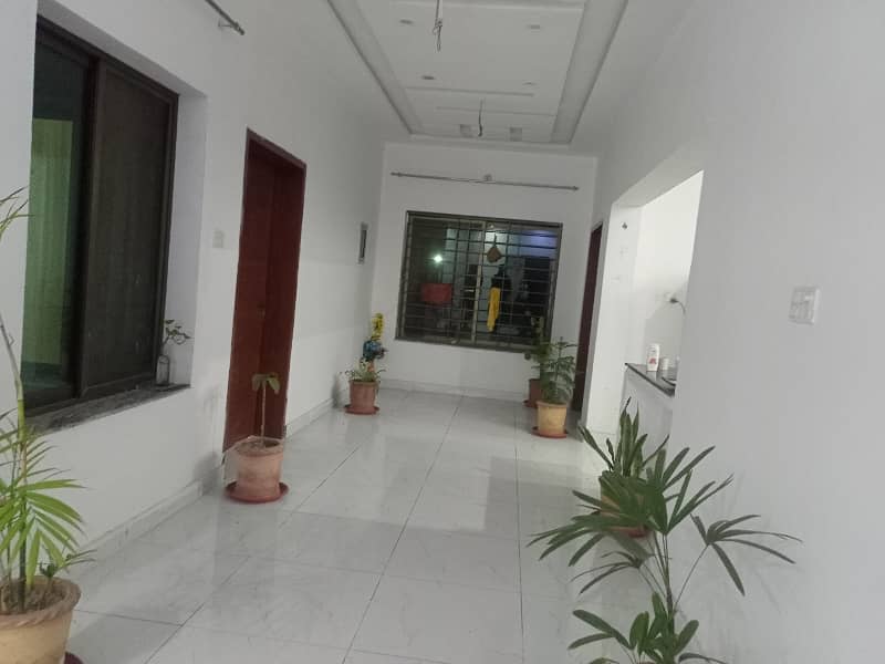 Upper Portion Available For Rent - Portions & Floors - 1112591291
