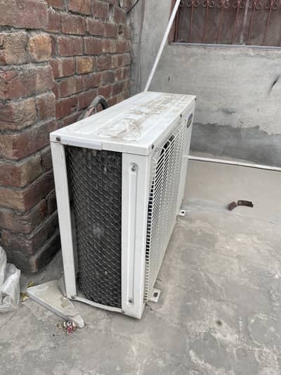 Hair 1.5 ton ac  non inverter