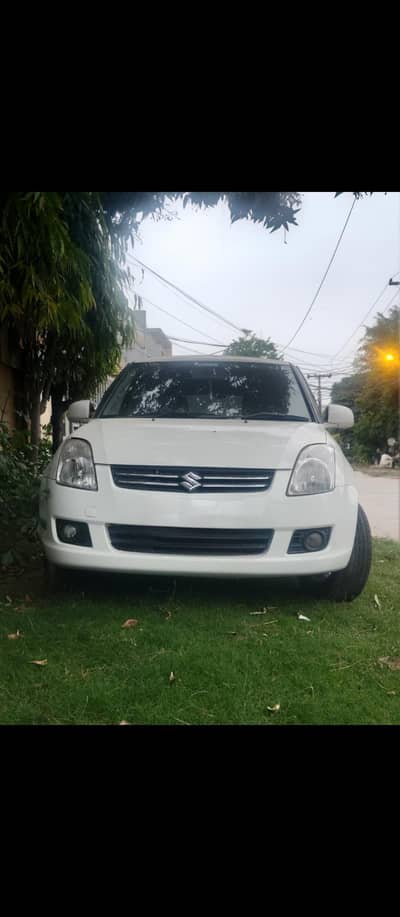 Suzuki Swift DLX Manual 17 Model {03244808551)