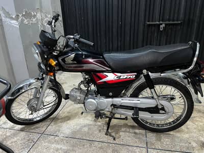 Honda CD70 2025 MODEL