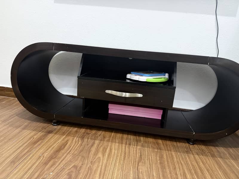 Tv table 0