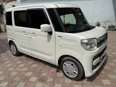 Suzuki Spacia Hybrid 22/24 family used car