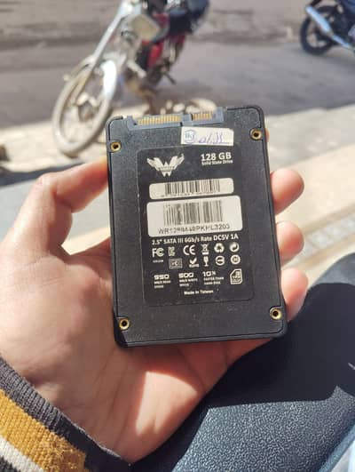 03195212208 SSD 128 gb available fresh  100 health