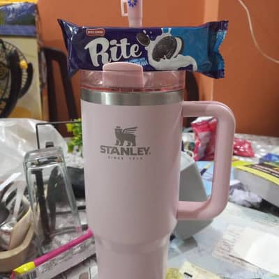 Stanley for Sale with Biscuit free! (only 50 rs ] (negotiable)