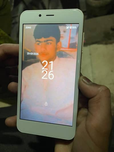 konrow mobile for sell 2 gb rem 16 gb memory