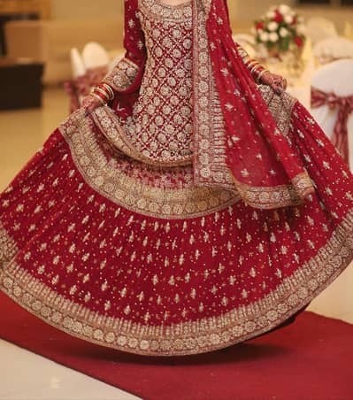 handmade almost new bridal lehenga