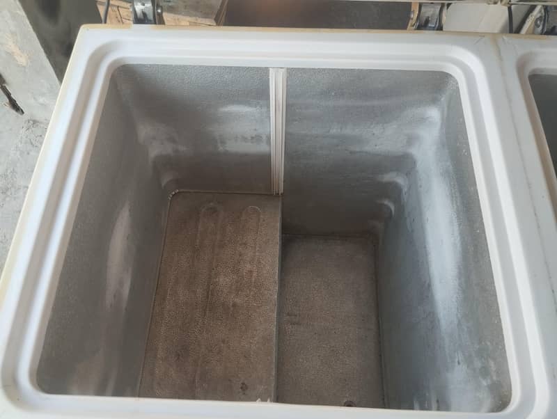 waves refrigerator 4