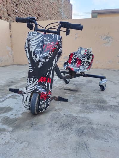 Kids Electric scooter for sale , All ok , Rechargeable