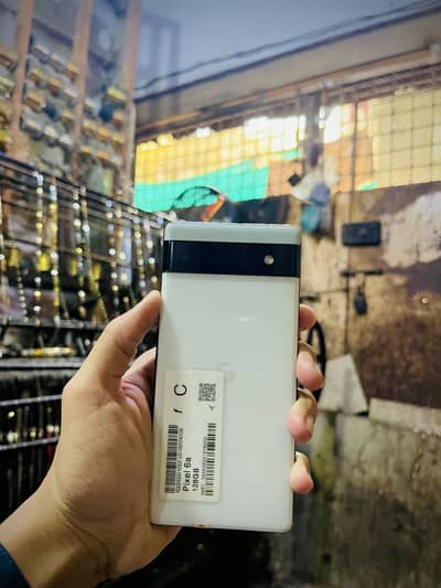 Google pixel 6a pta approved water pack sealt koi fualt nahi ha