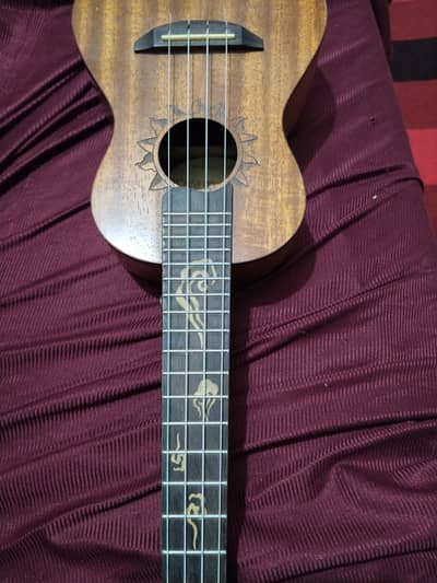 Mercury Concert Magahony Ukelele