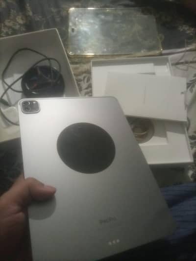 iPad pro m2 chip set 4th generation