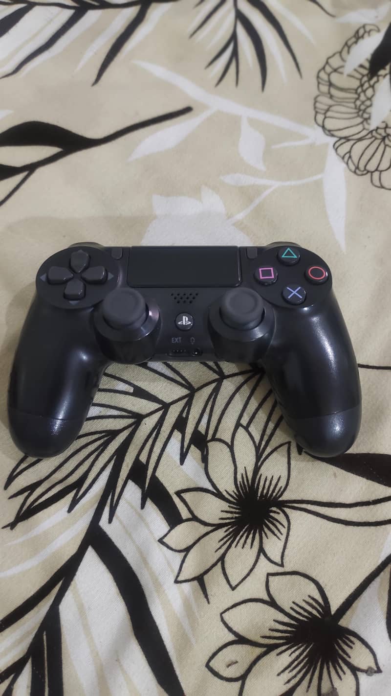 PS4 WIRELESS CONTROLLER 2