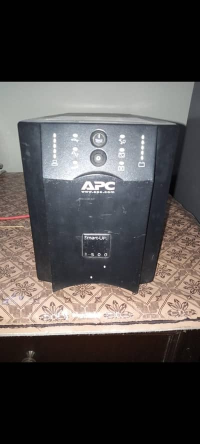APC AMERICAN BRAND 24 V DC BATTERY 1500W 10/10 CONDITION
