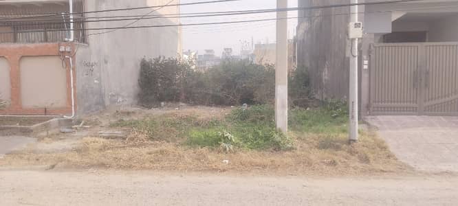 5 Marla Plot With Ideal Access For Sale