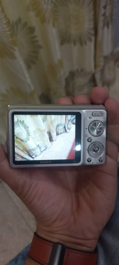 cybershoot camera auto foucus