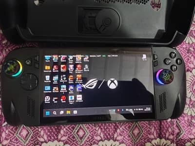 Box Opened Asus Xbox Ally X 1 TB 24GB DDR5X (Z2 Extreme AI Version)