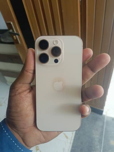 IPhone 16 Pro Desert Titainiam