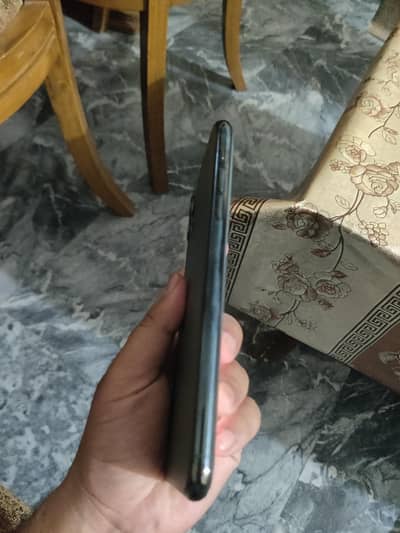 11 pro max PTA approved reasonable  price urgent sale