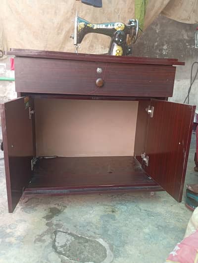 salai machine with wooden box