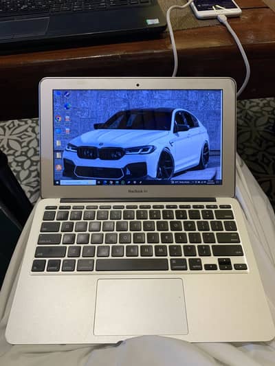 MacBook Air 7.1 clean urgent sale